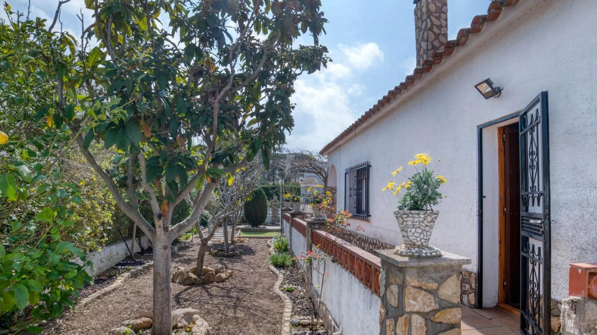 Lluisa Villa L' Escala Tatil Evi